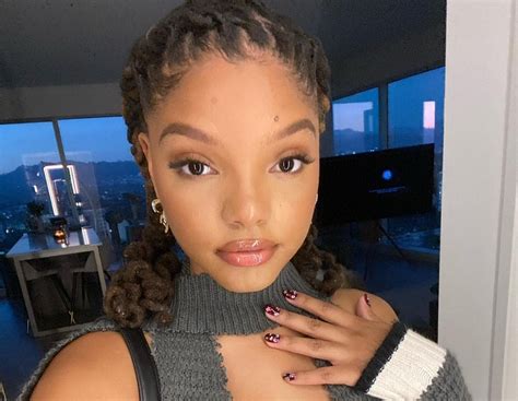 halle bailey age and weight